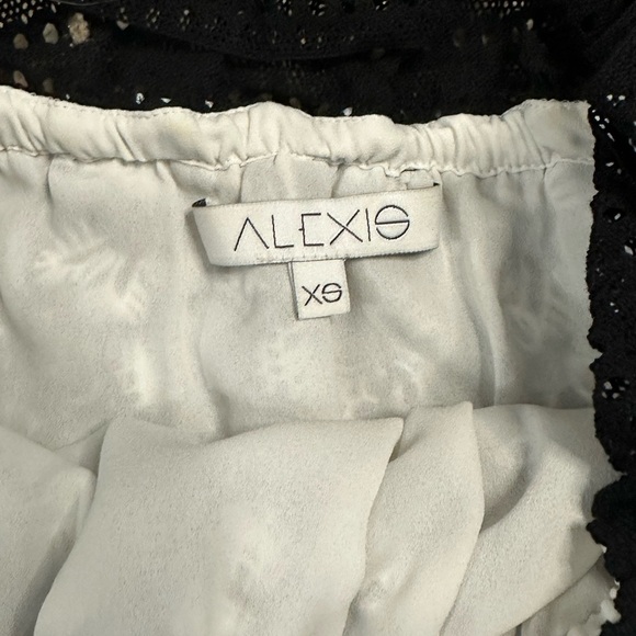 ALEXIS "IMENA" BLACK WHITE EMBROIDERED LACE OFF SHOULDER TOP BLOUSE XS - Picture 5 of 6